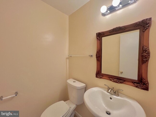 Photo - 1707 Featherwood St