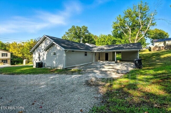 Photo - 1309 Summit St