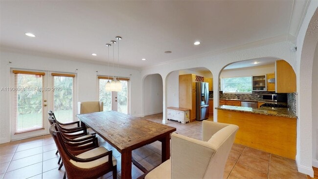 Photo - 7222 Trouville Esplanade