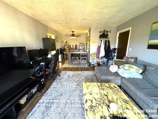 Photo - 80 Walnut St Unit 210