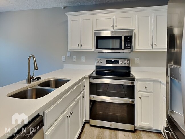 Photo - 721 Wildwood Dr