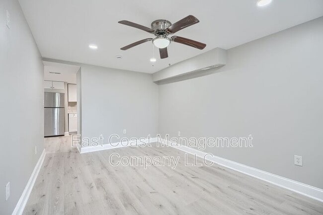 Photo - 332 S Franklintown Rd Unidad 1