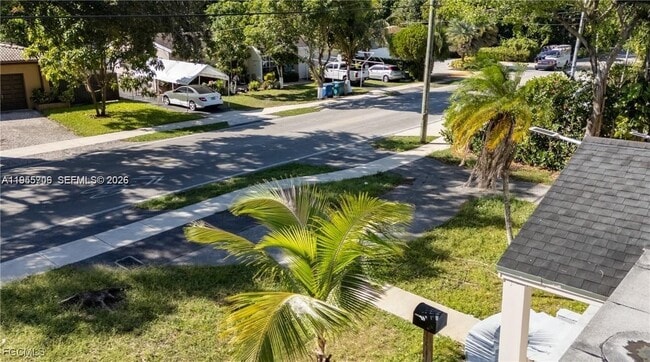 Photo - 947 NE 149th St