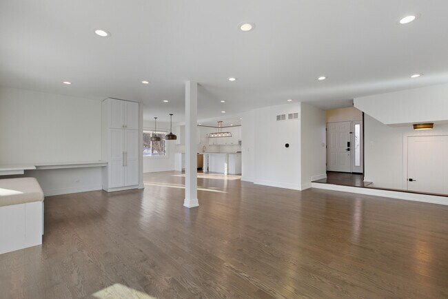 Photo - 105 Yarrow Ct