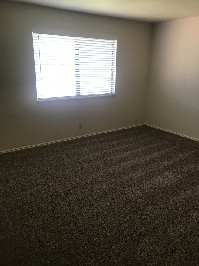 Photo - Townhome near College