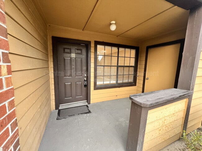 Photo - 300 Lakepointe Dr Unit 103