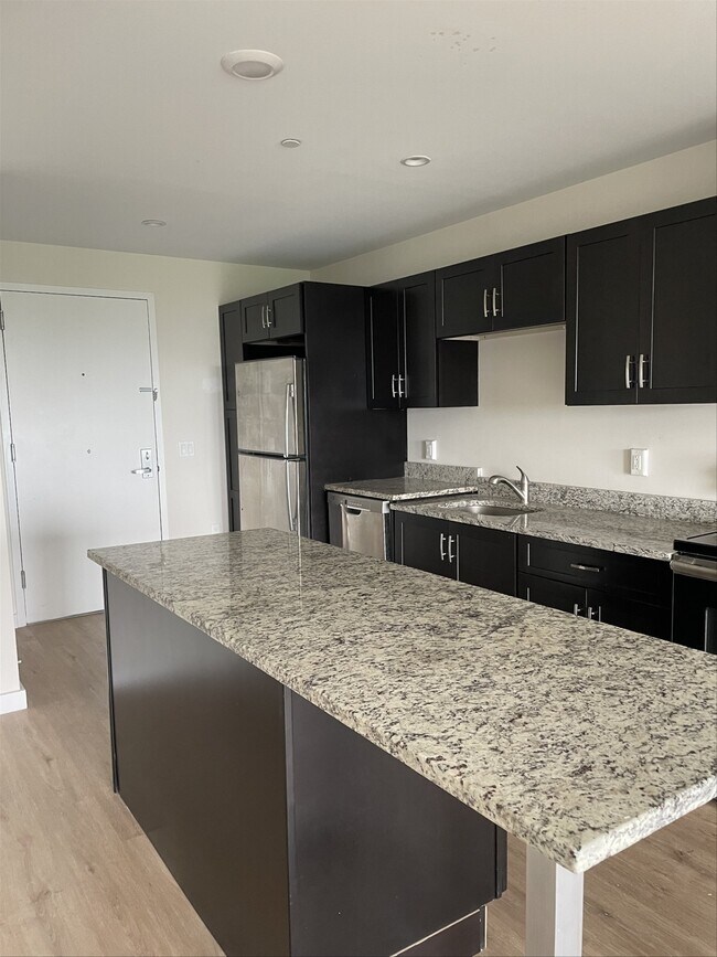 Main Street, Fort Lee, NJ 07024 1 BR 1 B... Condo Unit 1507 Condo