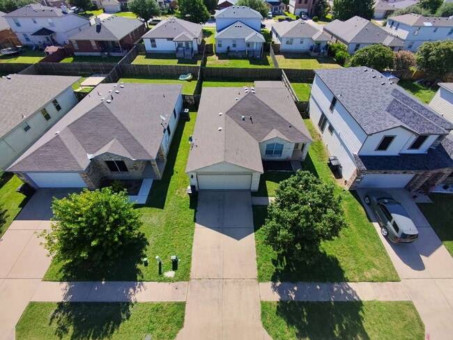 6204 Griffith Loop