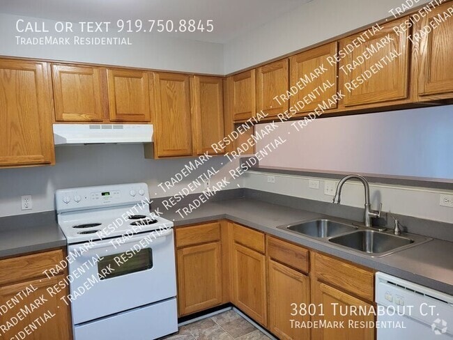 Building Photo - 3801 Turnabout Ct Rental