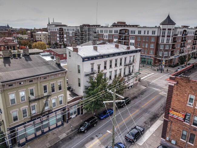 5 E University Ave