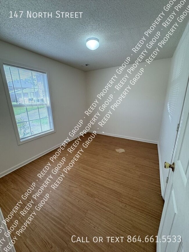 Building Photo - 147 North St Rental