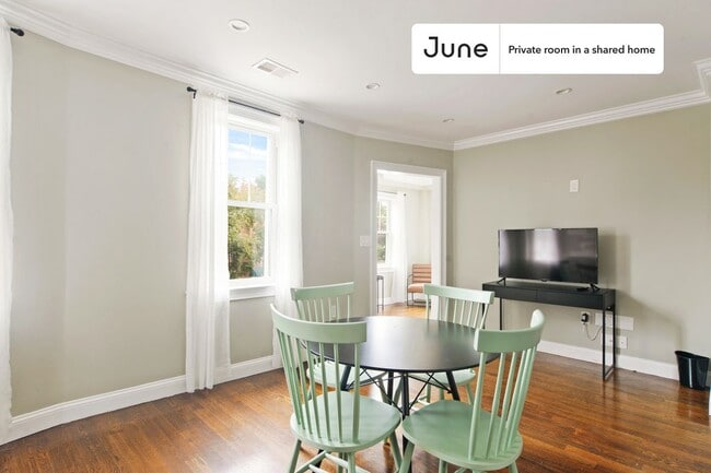 Photo - Room in Shared 5 bed/1.5 bath home Unidad C