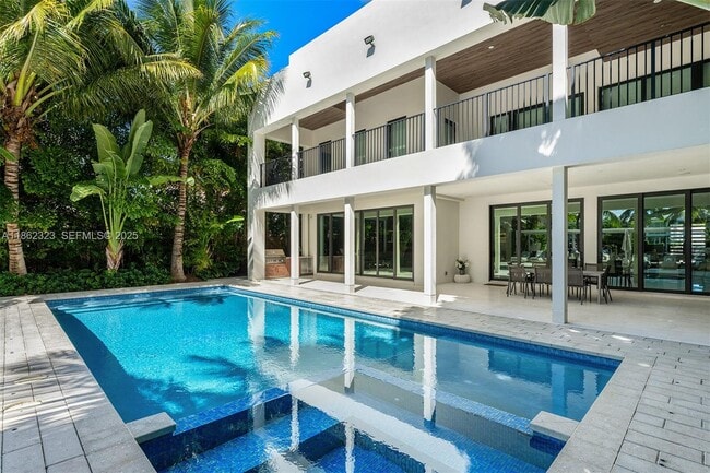 Photo - 3734 Chase Ave