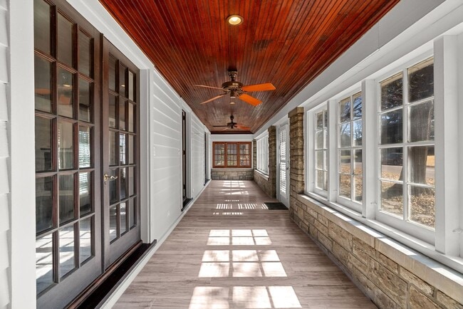 Photo - Charming 2+ Bedroom in Shrewsbury – Walkable Neighborhood & Pet-Friendly!