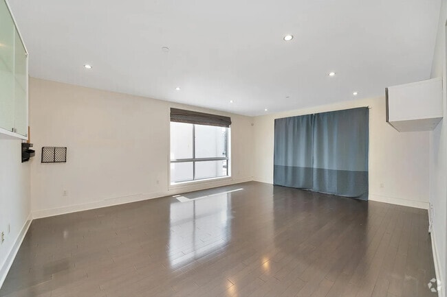 Building Photo - 1730 Sawtelle Blvd Unit #214 Rental