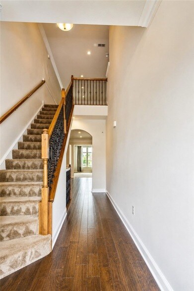 Photo - 2516 Adele Ct