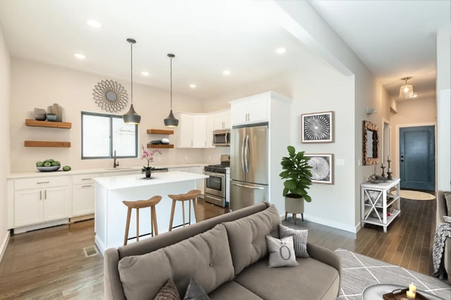 Photo - 2212 Palisade Ave Unit 1