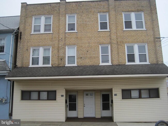 Photo - 206 Courtland St Apartment Unit 4