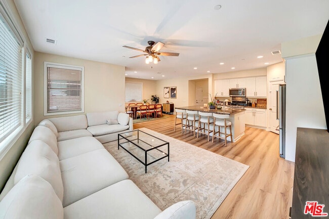 Photo - 25151 Golden Maple Dr