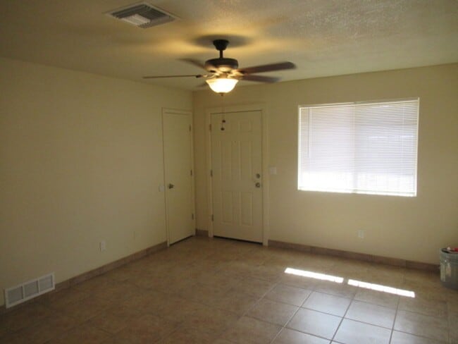 Photo - Sharp 2 Bed. 1 Ba. Duplex Apartment in Popular Menlo Park Neighborhood Near Downtown