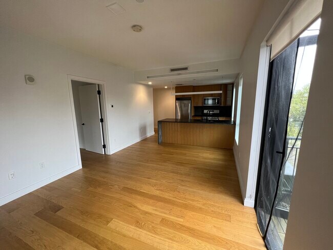 83 Gardner St