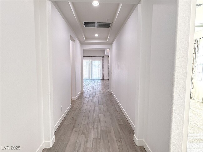 Photo - 724 Omaggio Pl