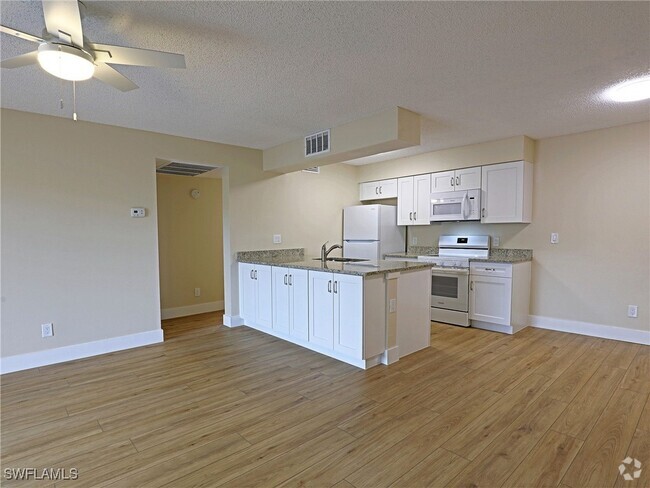 Building Photo - 5311 Summerlin Rd Unit 1115 Rental