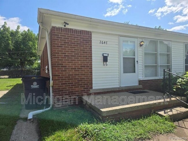Building Photo - 2653 Ackley Ave Rental