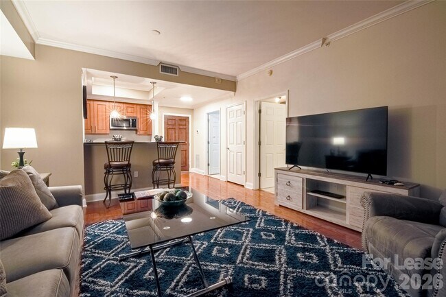 Photo - 300 W 5th St Unit 439