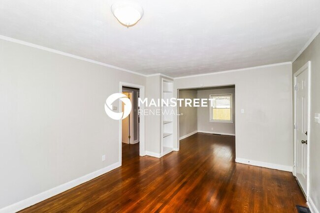3 Bedroom Pet-Friendly Home in Memphis, TN with Main Street Renewal