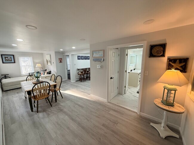 Photo - 8 N Nashville Ave