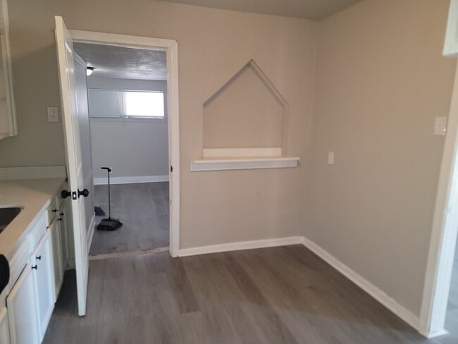 Photo - 5322 Pershing St