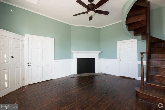 Building Photo - 9400 Justice Ln Unit Main Floor Rental