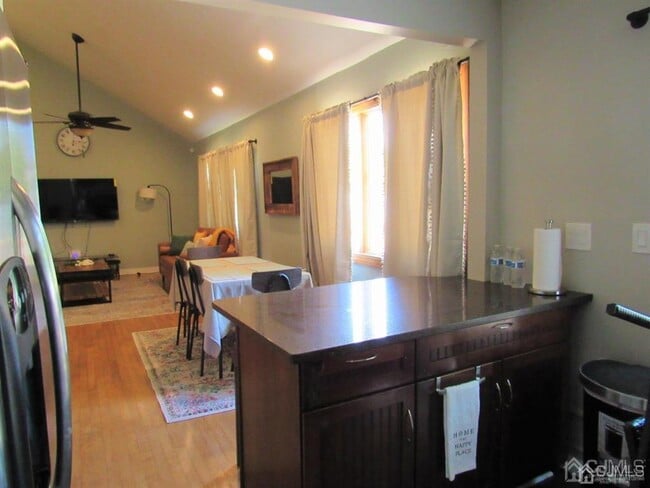 Photo - 26 Lincroft Ave
