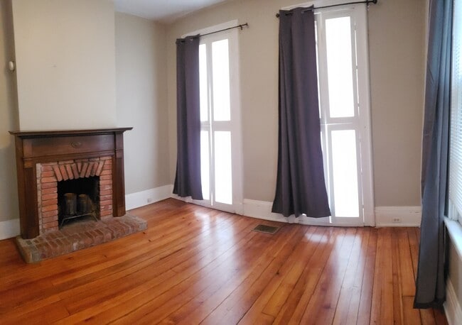 Photo - 211 Covington Ave Unit Cov Ave #1