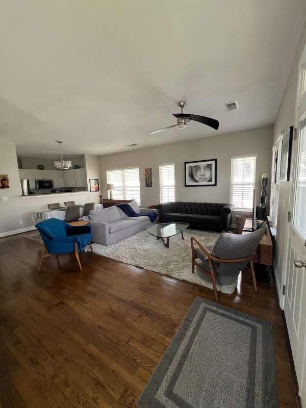Photo - 105 Woodside Cir