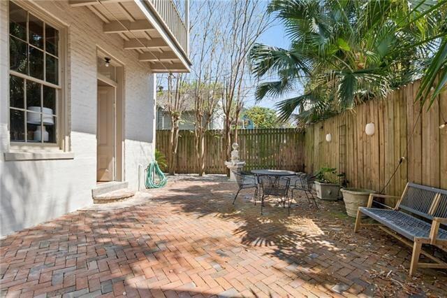 Photo - 1216 Camp St