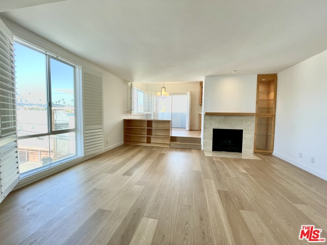 Photo - 917 2nd St Unit 305