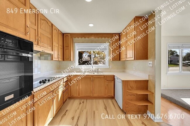 Photo - 849 Emerson Cir