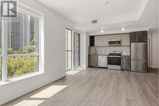 Photo - 94 Eastdale Ave