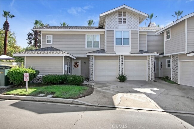 Building Photo - 201 Chandler W Rental