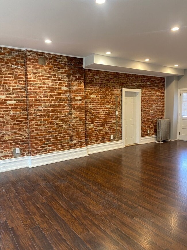 Photo - 131 S 3rd St Unidad Apt. 2