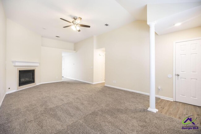 Photo - 83 Hamilton Woods Dr