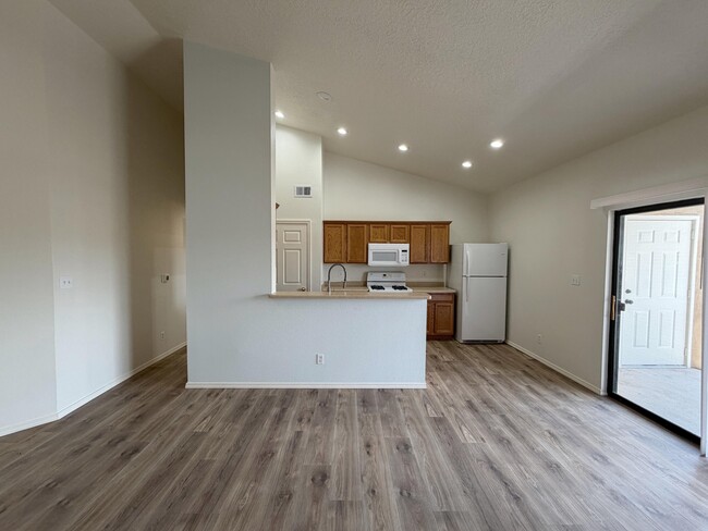Photo - 1105 Meadowlark Way SE Unit C