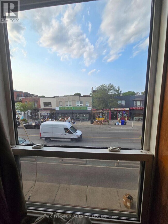 911 A Danforth Ave
