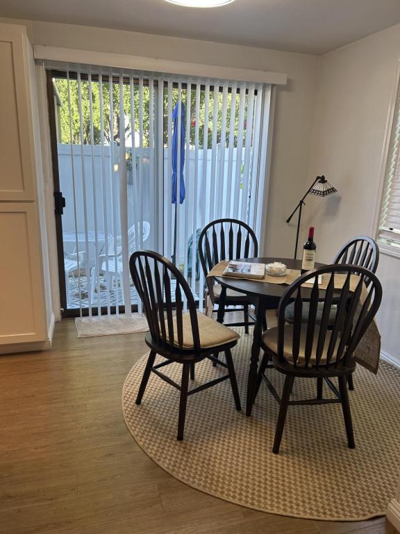 Photo - 2215 Poplar Dr Unidad 2