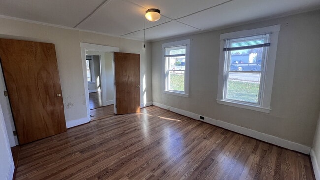 Building Photo - 64 Broadway-A Unit A