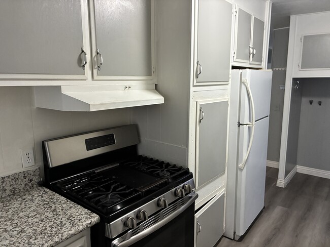 Photo - 19190 Hinton St