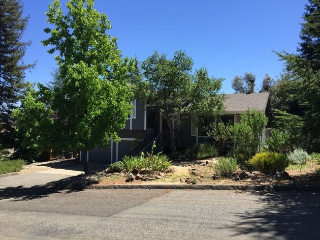 3249 Wilkinson Rd