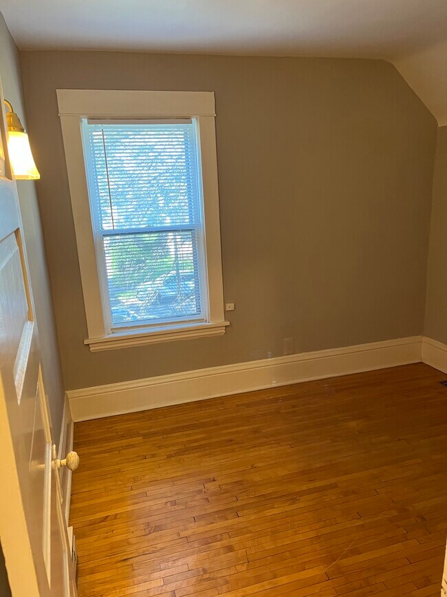 Photo - 872 19th Ave SE Unidad 19th